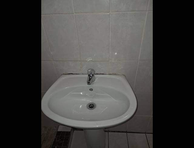 1 bed property to rent in SUNBIRD PARK